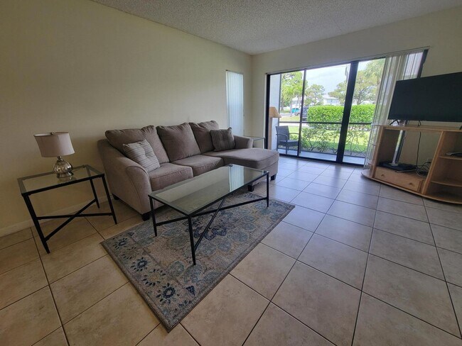 Photo - 3652 Alder Dr Unidad B1 Rental