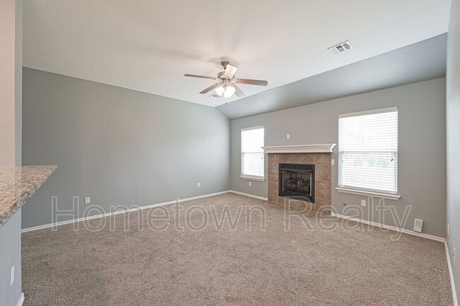 Photo - 11521 Southwest 24th Street