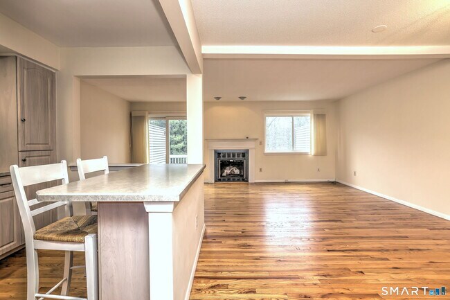 Photo - 47 Jerimoth Dr Unit 47