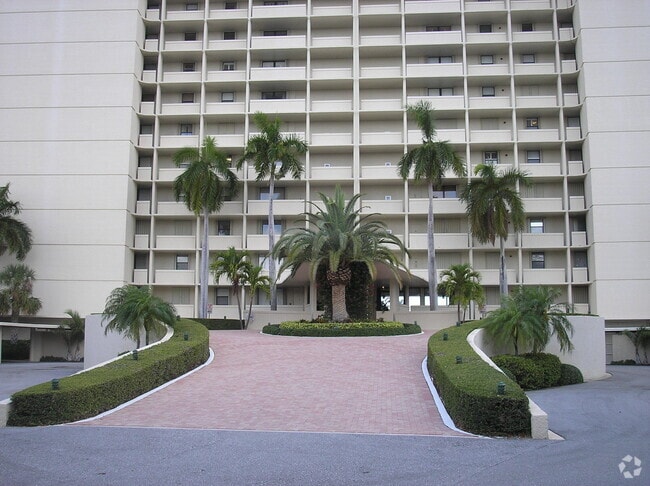Building Photo - 130 Lakeshore Dr Unit 322 Rental