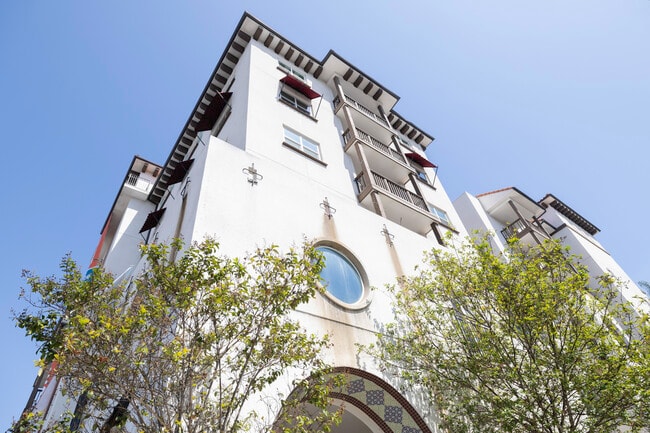 Bonnie Brae Apartments