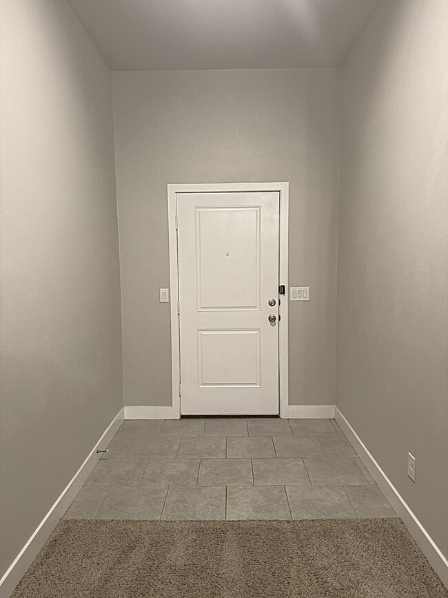 Photo - 13703 Avenue T