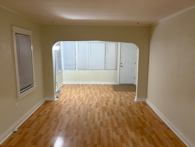 Photo - 13129 Morse St