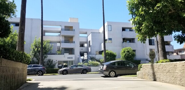 Building Photo - 14610 Erwin St Unit 101 Rental