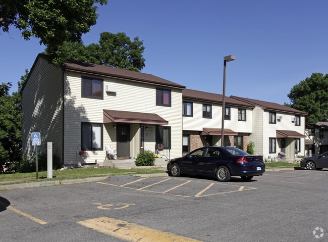 Photo - Rolling Meadows Cooperative Apartments