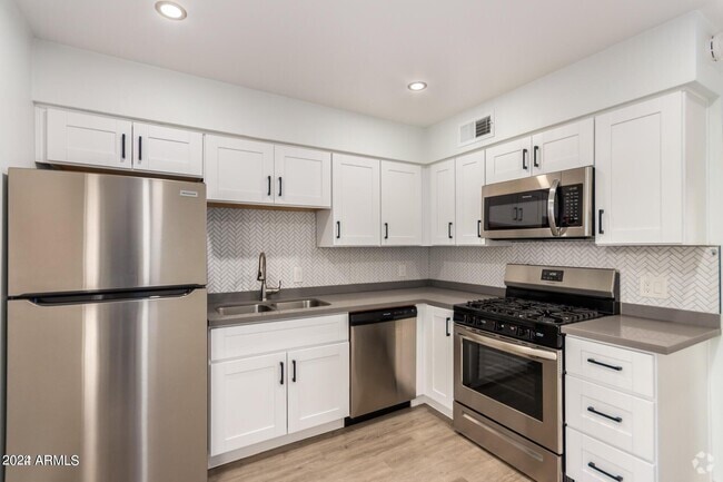 Building Photo - 3038 N 38th St Unit 1 Rental