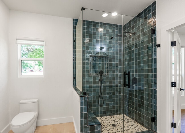 Photo - 16364 Edgemere Dr