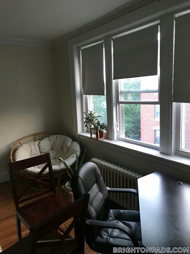 Photo - 2045 Commonwealth Ave Unit 43