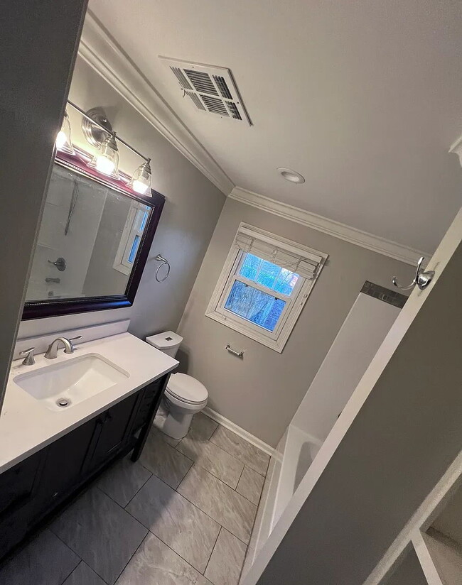 232 Clinton St Unit C