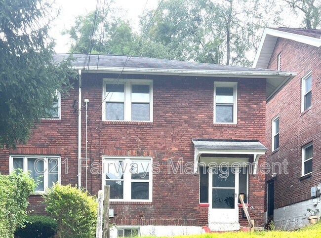 Photo - 231 Connecticut Ave