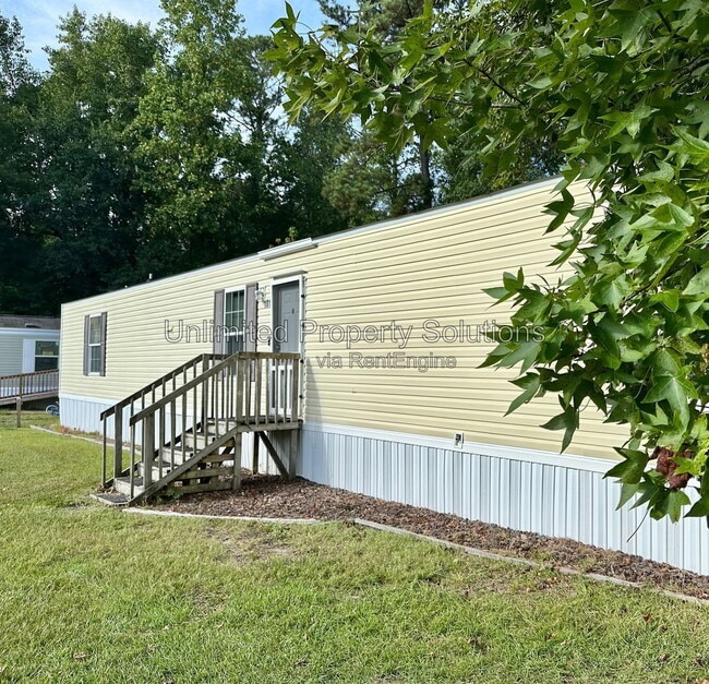 Building Photo - 9765 Old Mill Rd NE