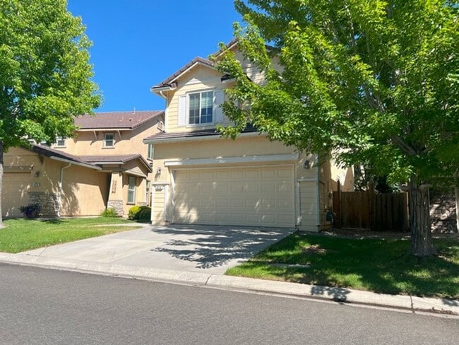 <b>Gated Community 4 Bedroom 2.5 Bath Home... - <b>Gated Community 4 Bedroom 2.5 Bath Home...