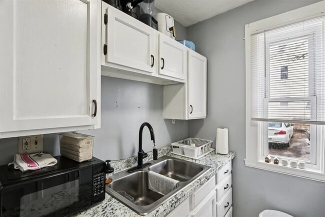 Photo - 424 Cedar St Unidad First Floor