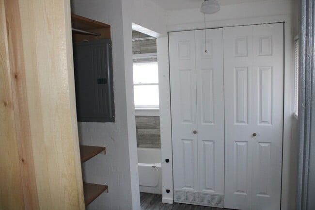 Photo - Studio house