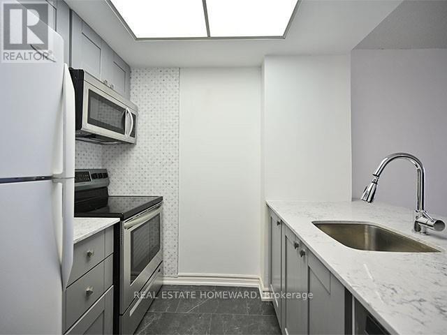 Photo - 7 Bishop Ave Unité 903