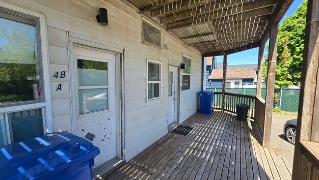Building Photo - 48 Rue Calder