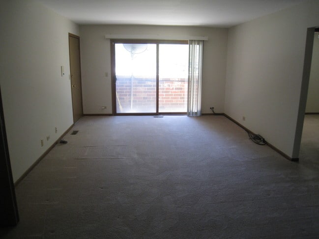 Photo - 116 W Wood St Apartamentos