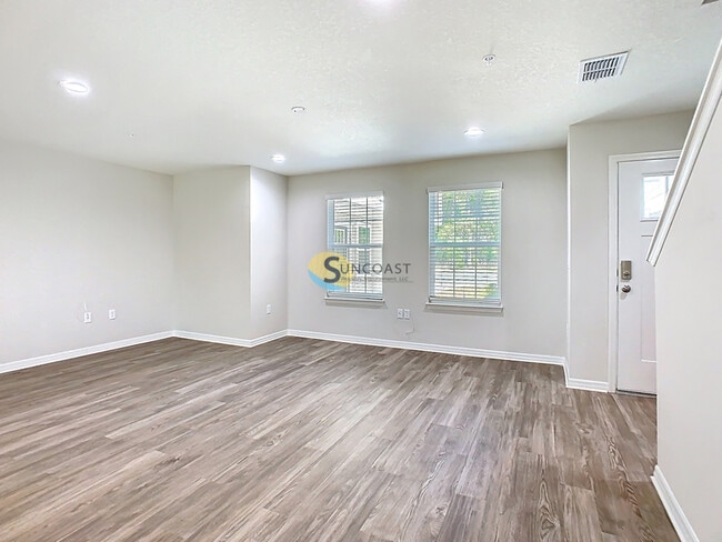 Photo - 3821 SW 43rd Ct Unit 211