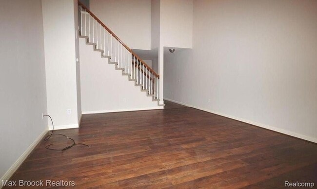 Photo - 1115 Birchwood Ave