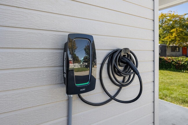 Photo - 2624 S Virginia Ave Unidad ID1308963P