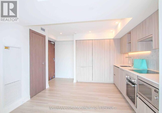 Photo - 19 Bathurst St Unit 1711