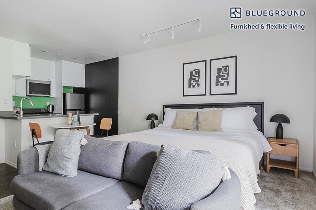 Photo - 3690 Barham Blvd Unidad FL3-ID1272