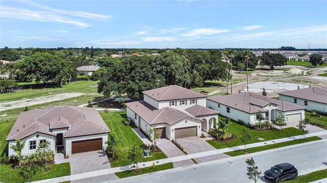 Photo - 2209 SE 30th St