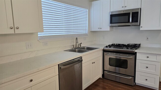 Photo - 9707 Farrell Dr