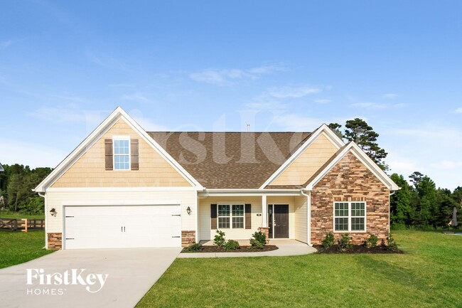 Building Photo - 196 Sand Hill Dr