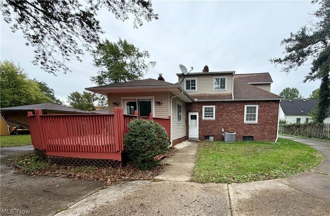 6956 Columbia Rd