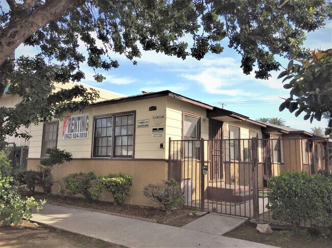 Photo - 1934 Pine Ave Unit 3