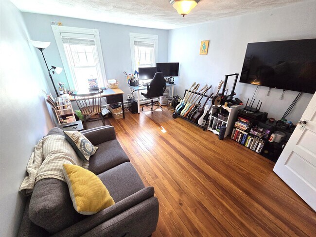 Photo - 33 Electric Ave Unit 31-1