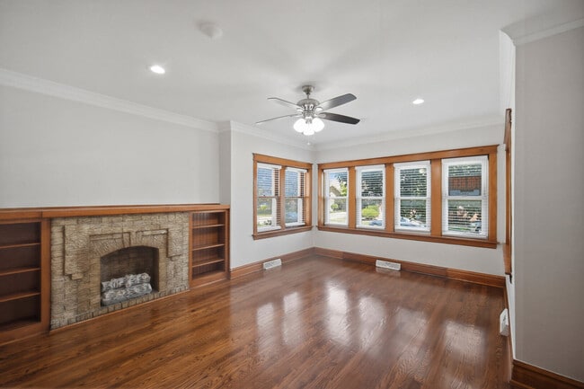 Photo - 1906 Ridgeland Ave