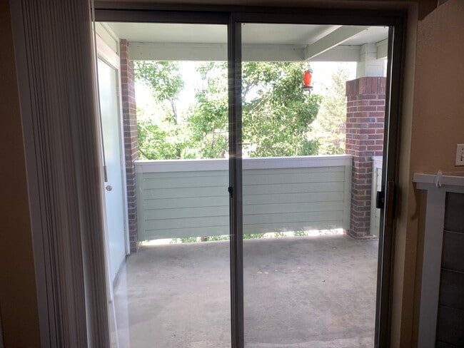 Building Photo - 33 S Boulder Cir Unit 1700 month