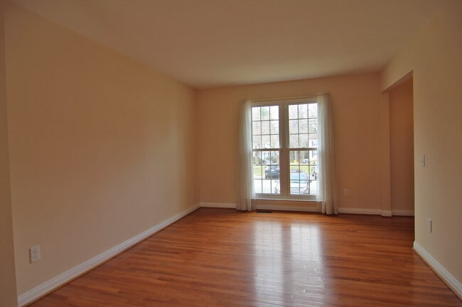 Photo - 6148 Martins Landing Ct