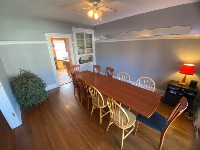 Photo - 164 Allston St Unidad 1