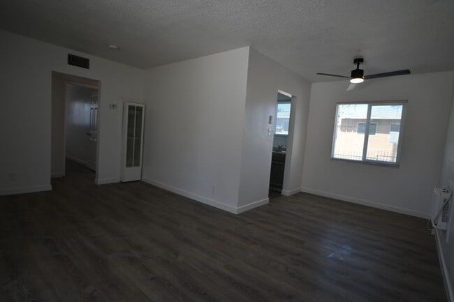Photo - 378 N 13th St