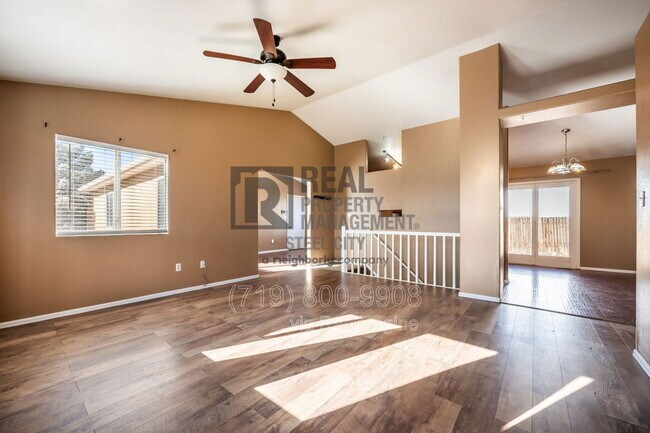 Photo - 4645 Ridge Dr