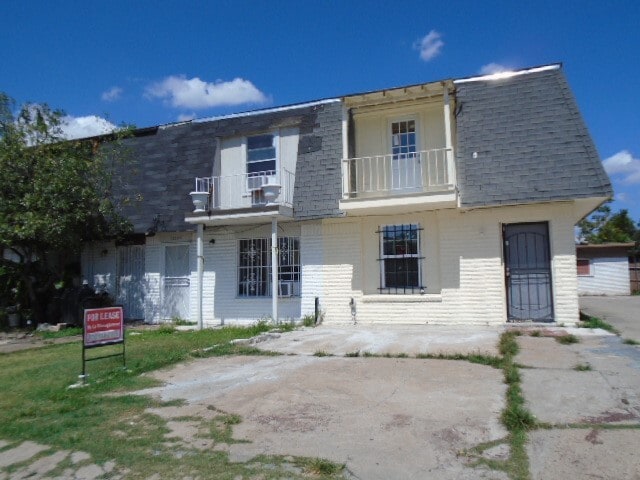 Building Photo - 12052 Beechnut St Unit True