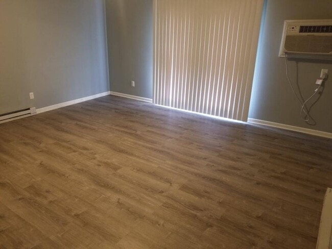 Photo - 205 Sandra Ave