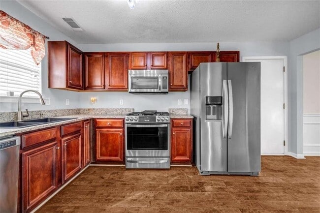 Photo - 1903 Cobblestone Ct