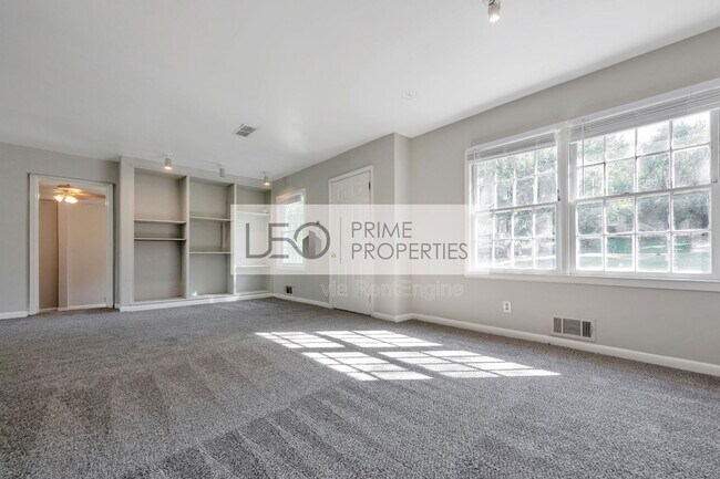 Photo - 3168 Bluebird Ln