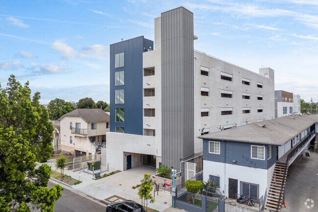 Photo - Brynhurst Apartments