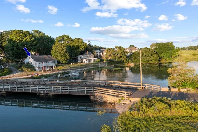 Photo - 85 Waterside Ln