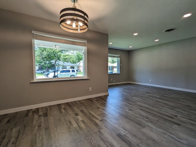 Photo - 10008 Olmos Dr Unit 10008
