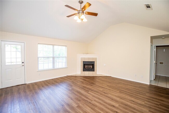 Photo - 2 Watling Ln