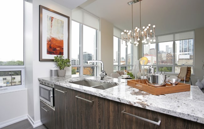 Photo - 427 W Chicago Ave