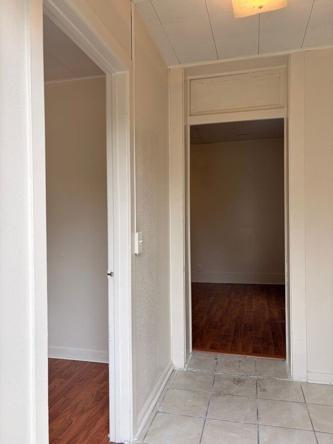 Photo - 2-Story 4 Bed/2 Bath Home with Basement & W/D