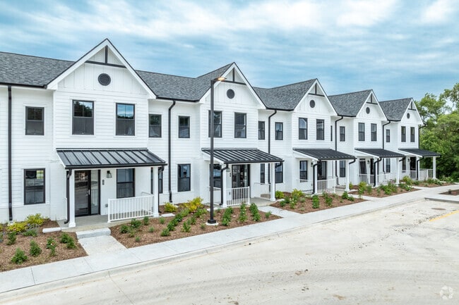 Townhomes at Creekside