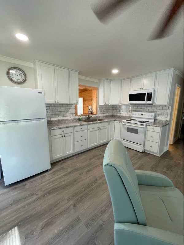 Photo - 1 Lakeview Dr